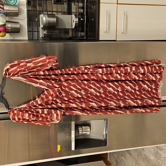 ASOS Design Curve Pleated Twist Back Cap Sleeve Midi Dress Abstract Print 20 NWT - Picture 9 of 16